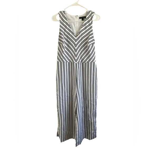 Banana Republic Striped Jumpsuit • Used • Size: 6 - Picture 10 of 14